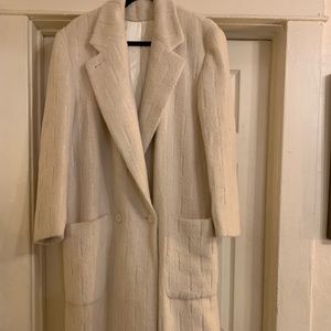 Gorgeous Mint Condition Cream Wool Overcoat